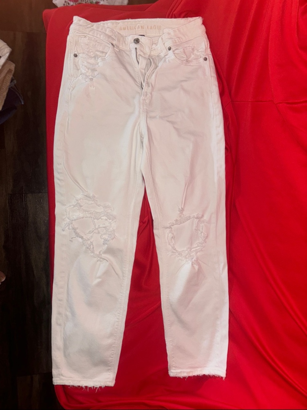 American Eagle Outfitters White Distressed high rise mom Jeans